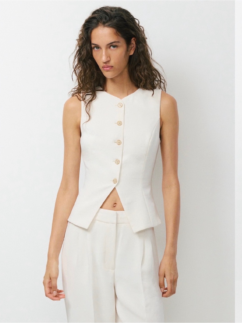Aritzia Cream Tailored Sleeveless Button Vest
